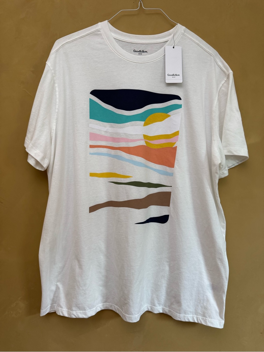 Goodfellow & Co White Short-Sleeve Tee with Multicolor Abstract Wave Graphic